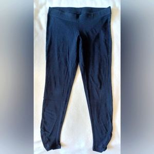 Black maternity leggings (small)
